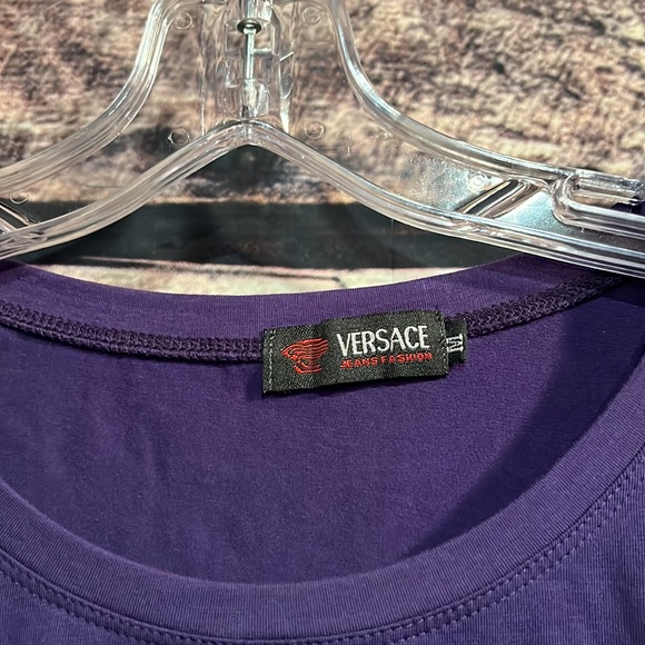 Cute purple t shirt - Picture 4 of 6